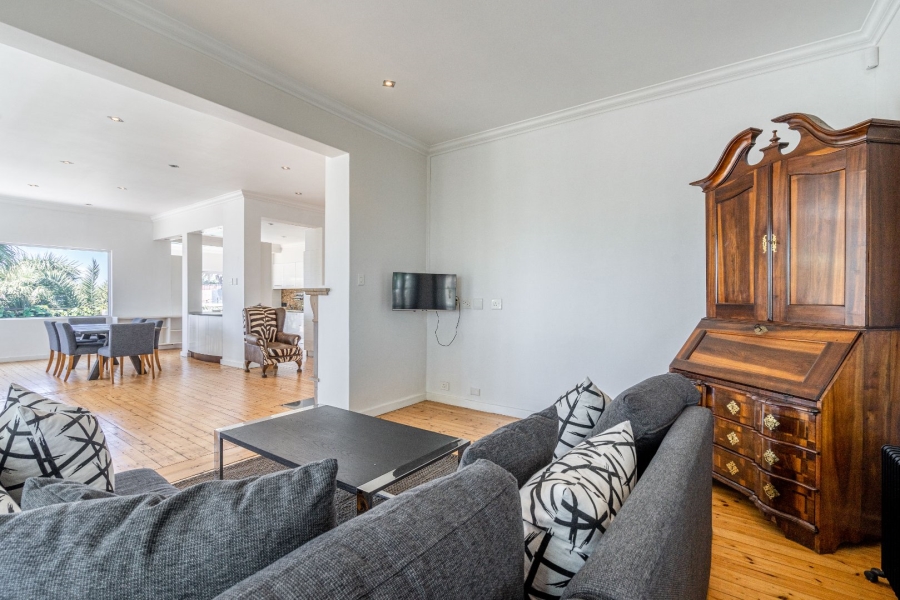 To Let 1 Bedroom Property for Rent in Green Point Western Cape